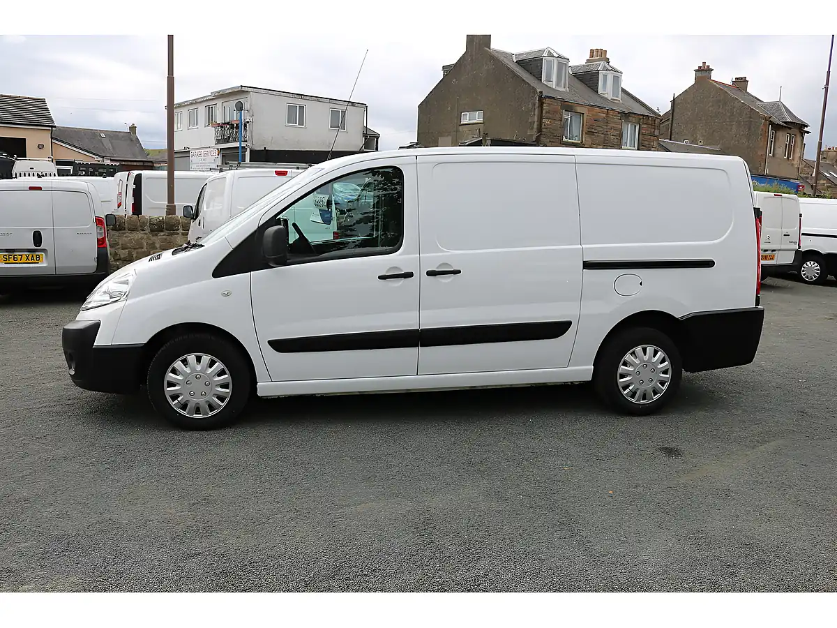 Used 2016 Citroen Dispatch Enterprise White - Interior and Exterior details 4
