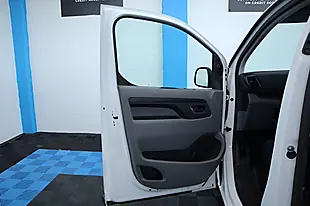 Used 2016 Citroen Dispatch M 1000 X White - Interior and Exterior details 14