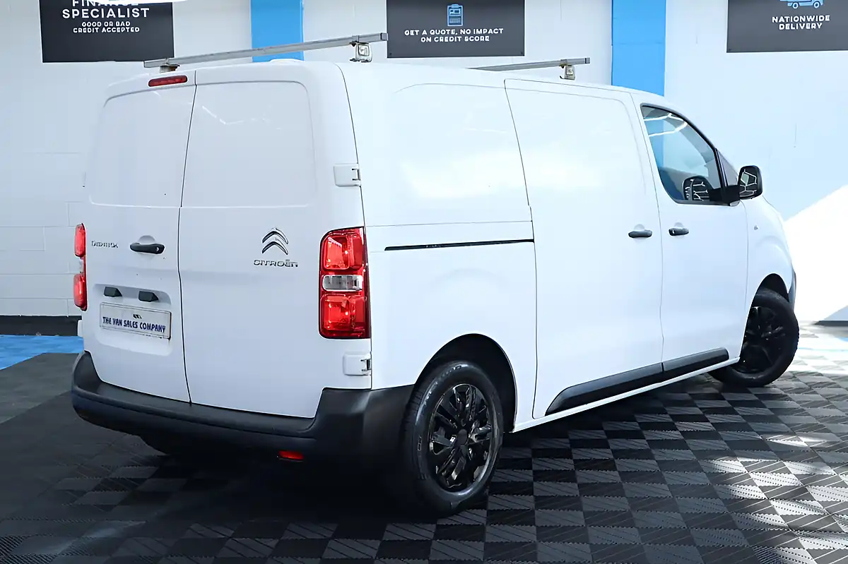 Used 2016 Citroen Dispatch M 1000 X White - Interior and Exterior details 9