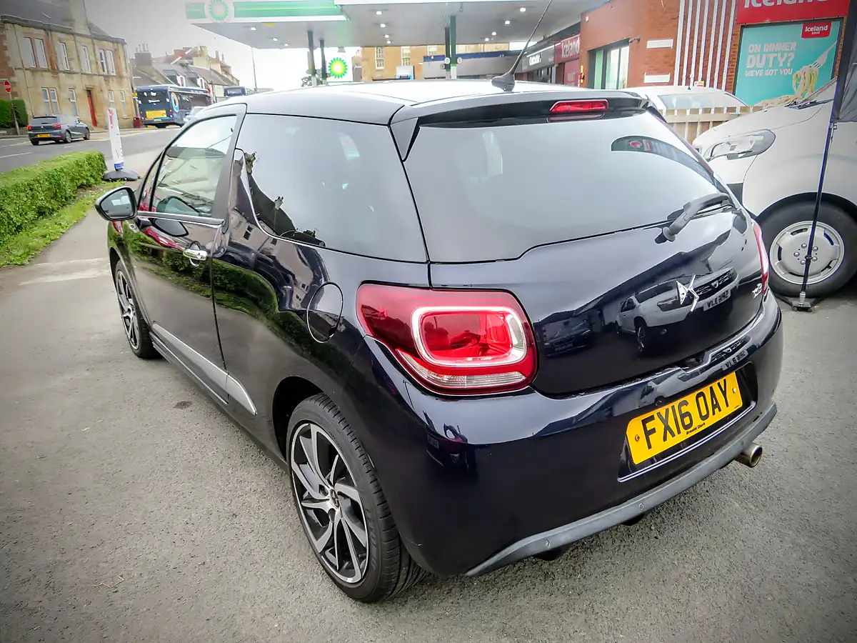 Used 2016 Citroen DS3 D-Style Metallic Blue - Interior and Exterior details 6