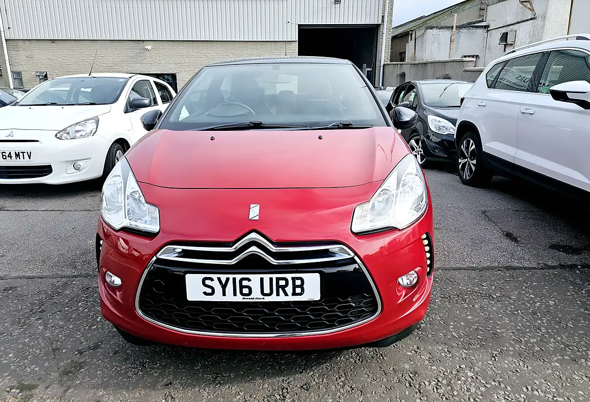 Used 2016 Citroen DS3 Dstyle Design Red - Front View