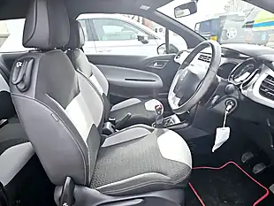 Used 2016 Citroen DS3 Dstyle Design Red - Interior and Exterior details 9