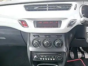 Used 2016 Citroen DS3 Dstyle Dsign Red - Interior and Exterior details 11