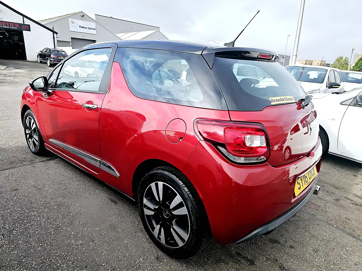 Used 2016 Citroen DS3 Dstyle Dsign Red - Interior and Exterior details 3