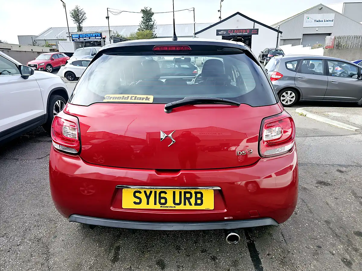 Used 2016 Citroen DS3 Dstyle Dsign Red - Interior and Exterior details 4