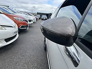 Used 2016 Citroen DS3 White - Interior and Exterior details 16