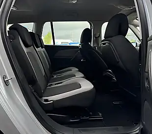 Used 2016 Citroen Grand C4 Picasso Exclusive 7 Seater Silver - Interior and Exterior details 12