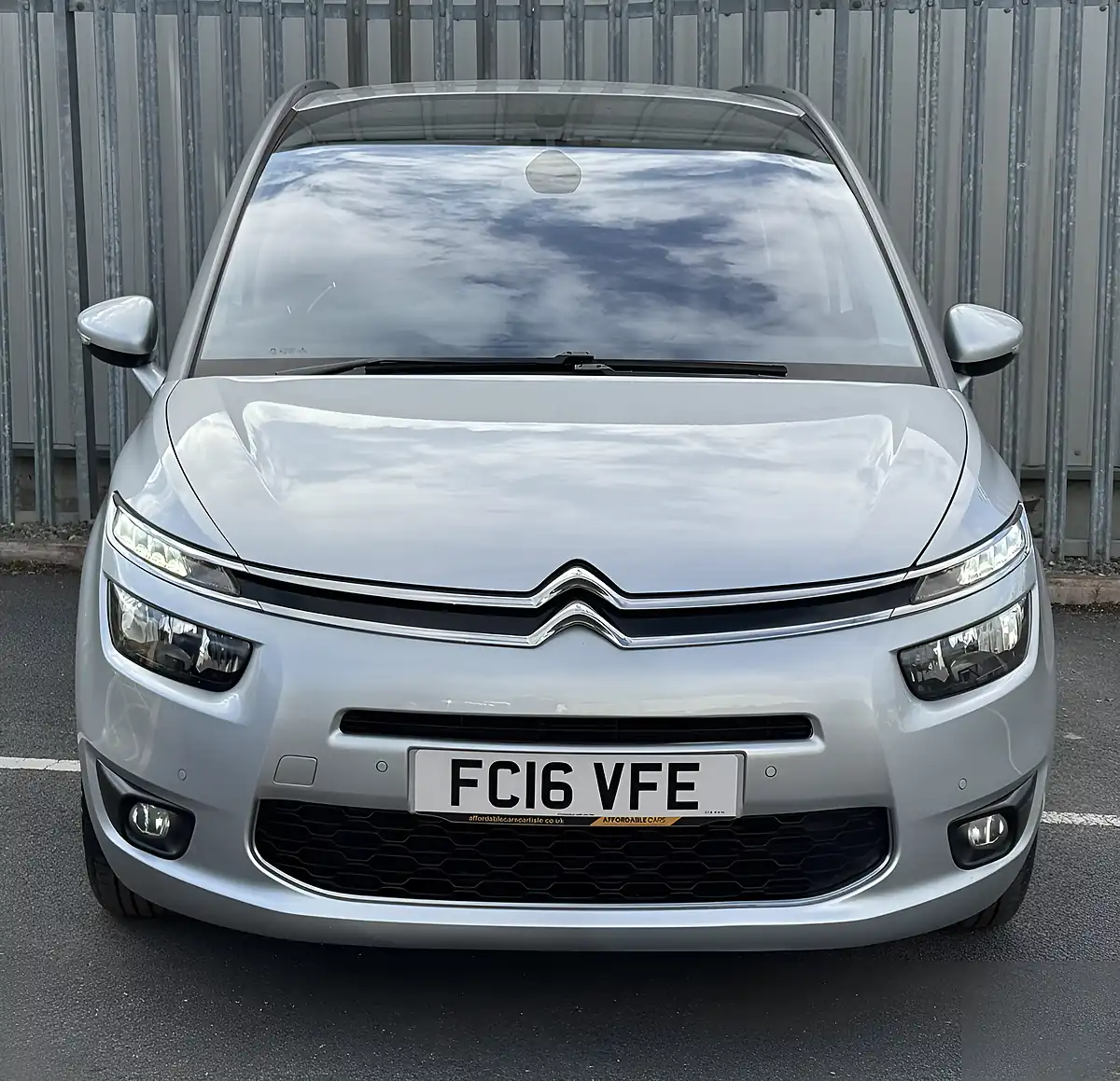 Used 2016 Citroen Grand C4 Picasso Exclusive 7 Seater Silver - Interior and Exterior details 3