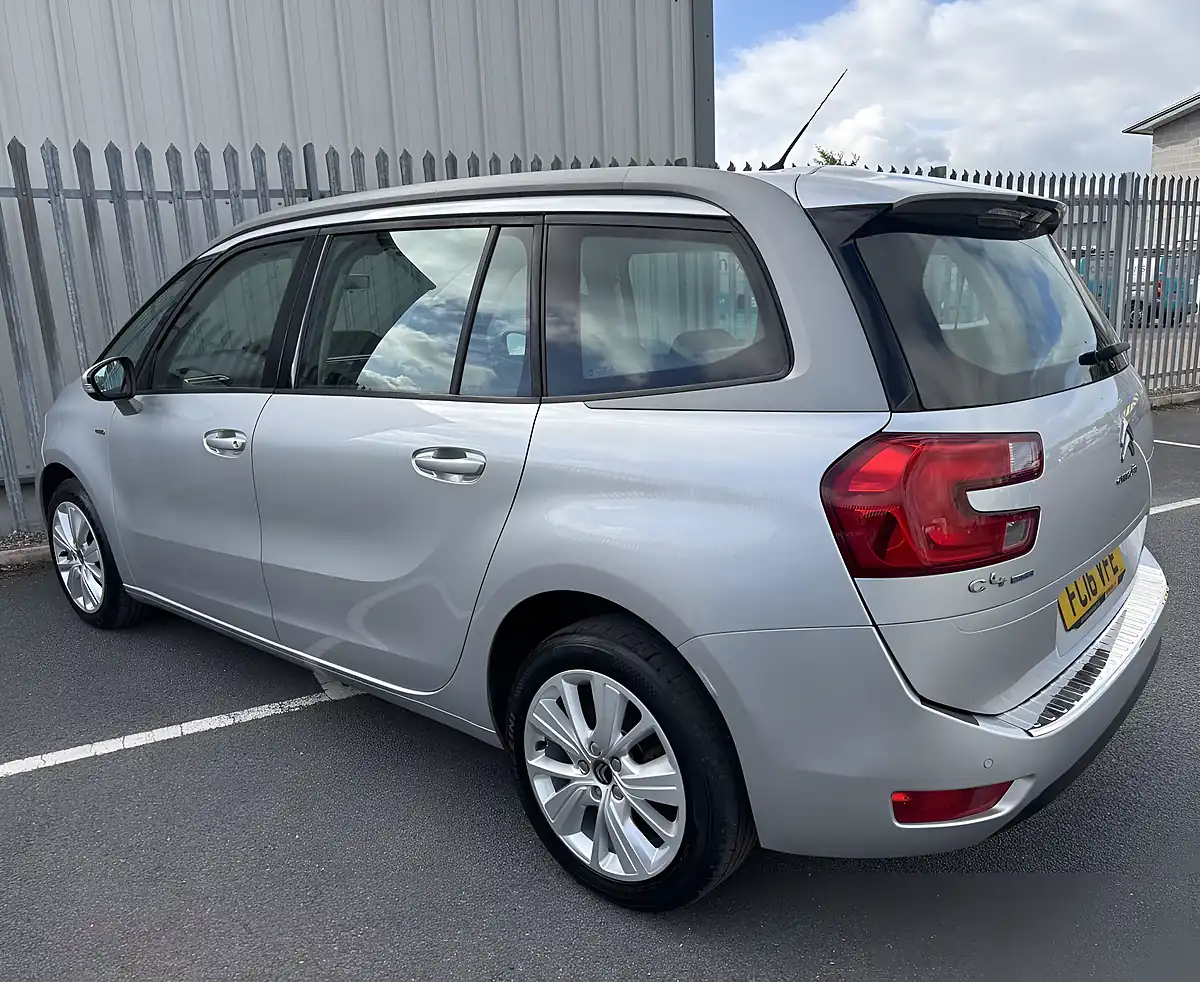 Used 2016 Citroen Grand C4 Picasso Exclusive 7 Seater Silver - Interior and Exterior details 4