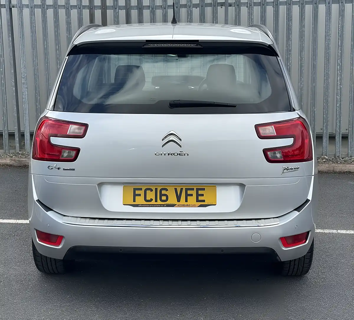 Used 2016 Citroen Grand C4 Picasso Exclusive 7 Seater Silver - Interior and Exterior details 6