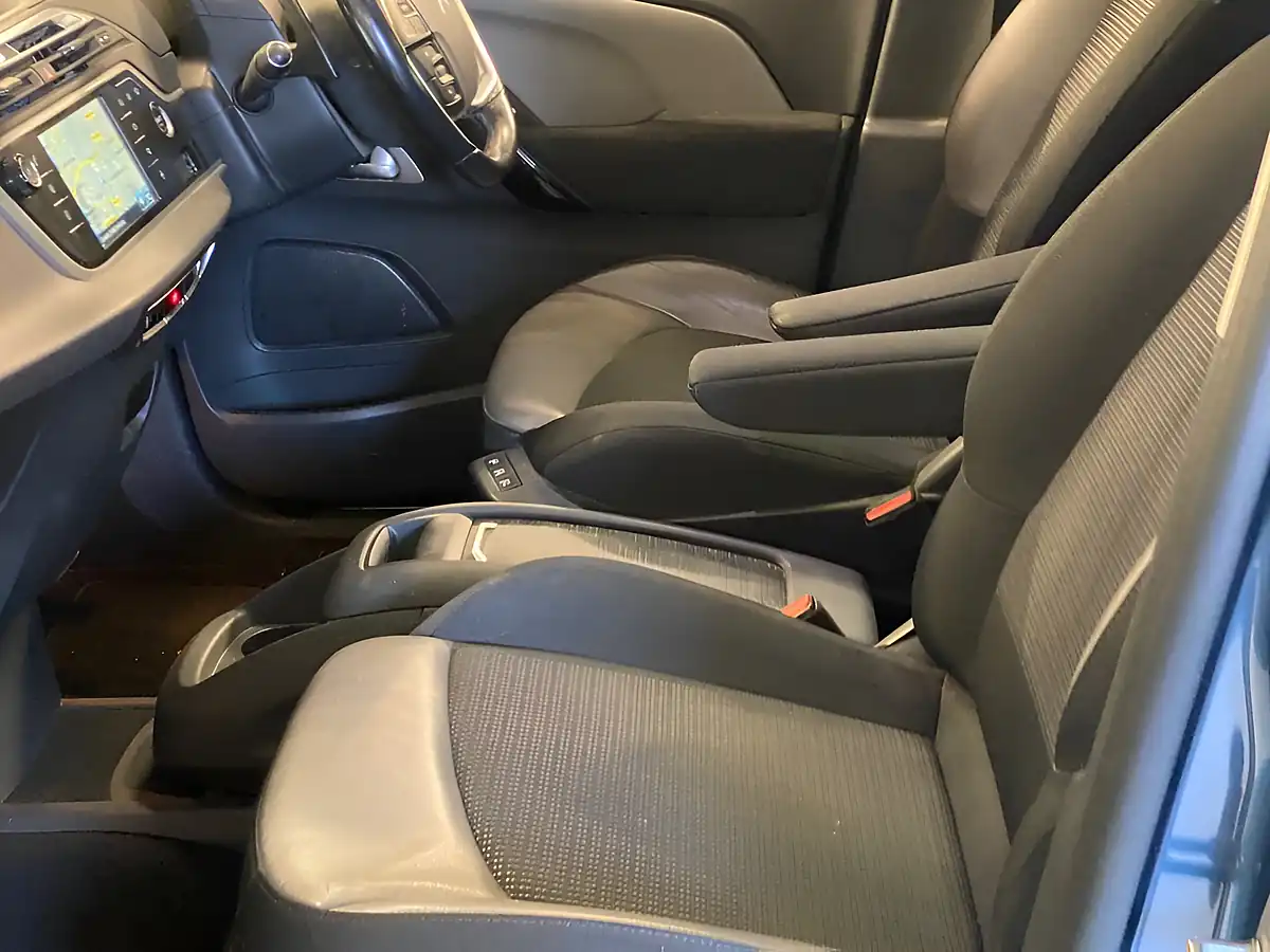 Used 2016 Citroen Grand C4 Picasso Exclusive+ Blue - Interior and Exterior details 12