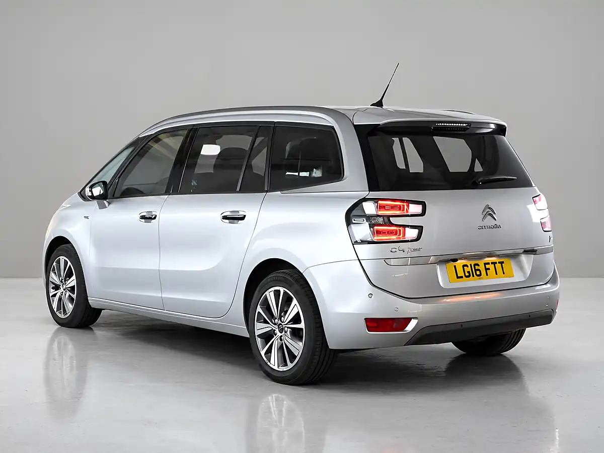 Used 2016 Citroen Grand C4 Picasso Exclusive Plus Silver - Interior and Exterior details 3