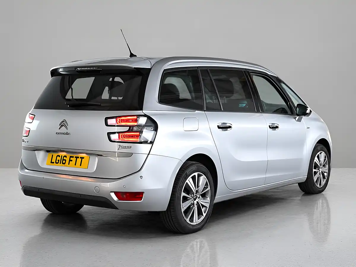 Used 2016 Citroen Grand C4 Picasso Exclusive Plus Silver - Interior and Exterior details 4