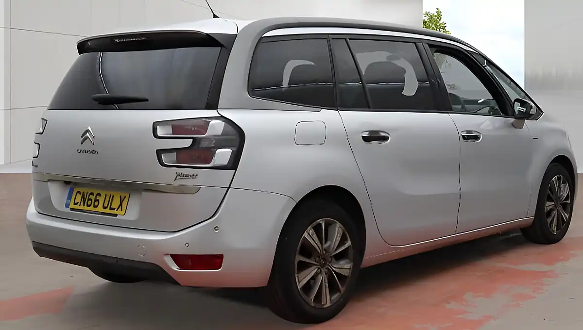 Used 2016 Citroen Grand C4 Picasso Exclusive+ Silver - Interior and Exterior details 3