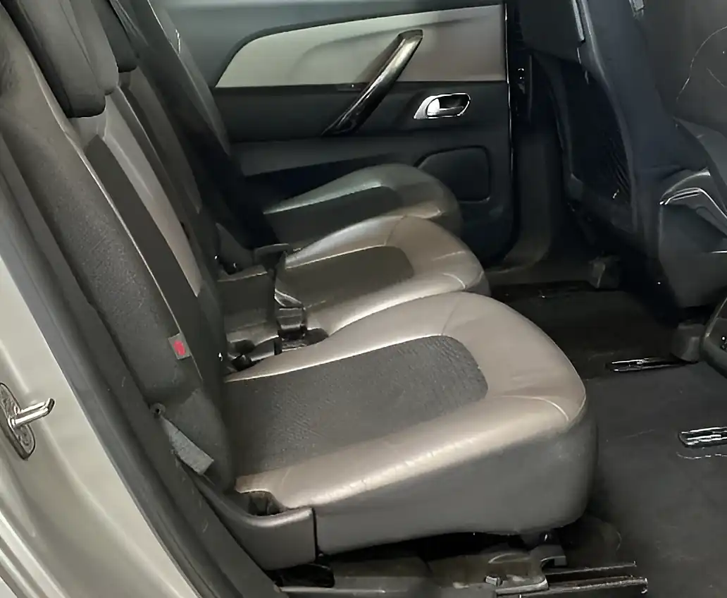 Used 2016 Citroen Grand C4 Picasso Exclusive+ Silver - Interior and Exterior details 9