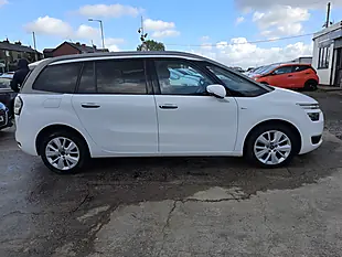 Used 2016 Citroen Grand C4 Picasso Exclusive+ White - Interior and Exterior details 4