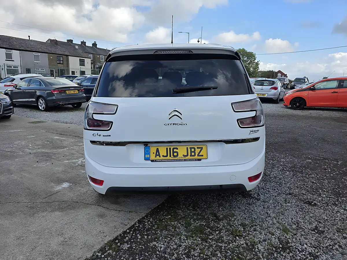 Used 2016 Citroen Grand C4 Picasso Exclusive+ White - Interior and Exterior details 7