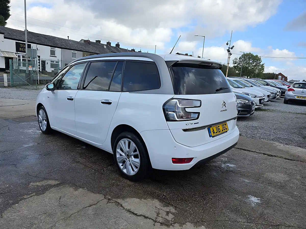 Used 2016 Citroen Grand C4 Picasso Exclusive+ White - Interior and Exterior details 8