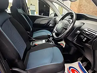 Used 2016 Citroen Grand C4 Picasso Feel Blue - Interior and Exterior details 11