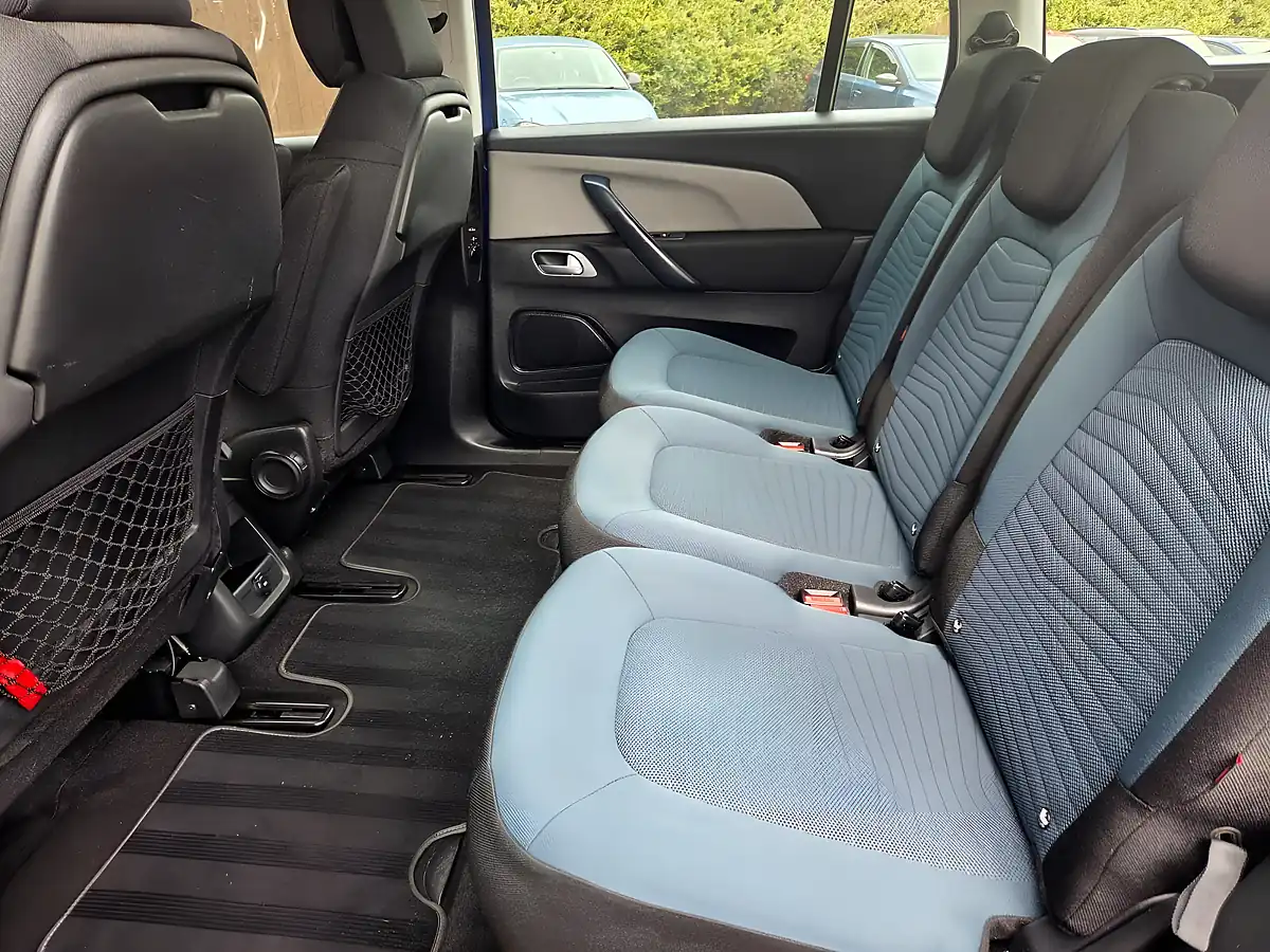 Used 2016 Citroen Grand C4 Picasso Feel Blue - Interior and Exterior details 14