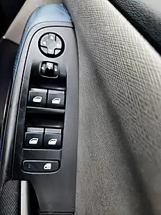 Used 2016 Citroen Grand C4 Picasso Feel Blue - Interior and Exterior details 17