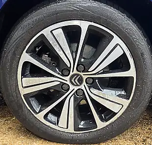 Used 2016 Citroen Grand C4 Picasso Feel Blue - Interior and Exterior details 19