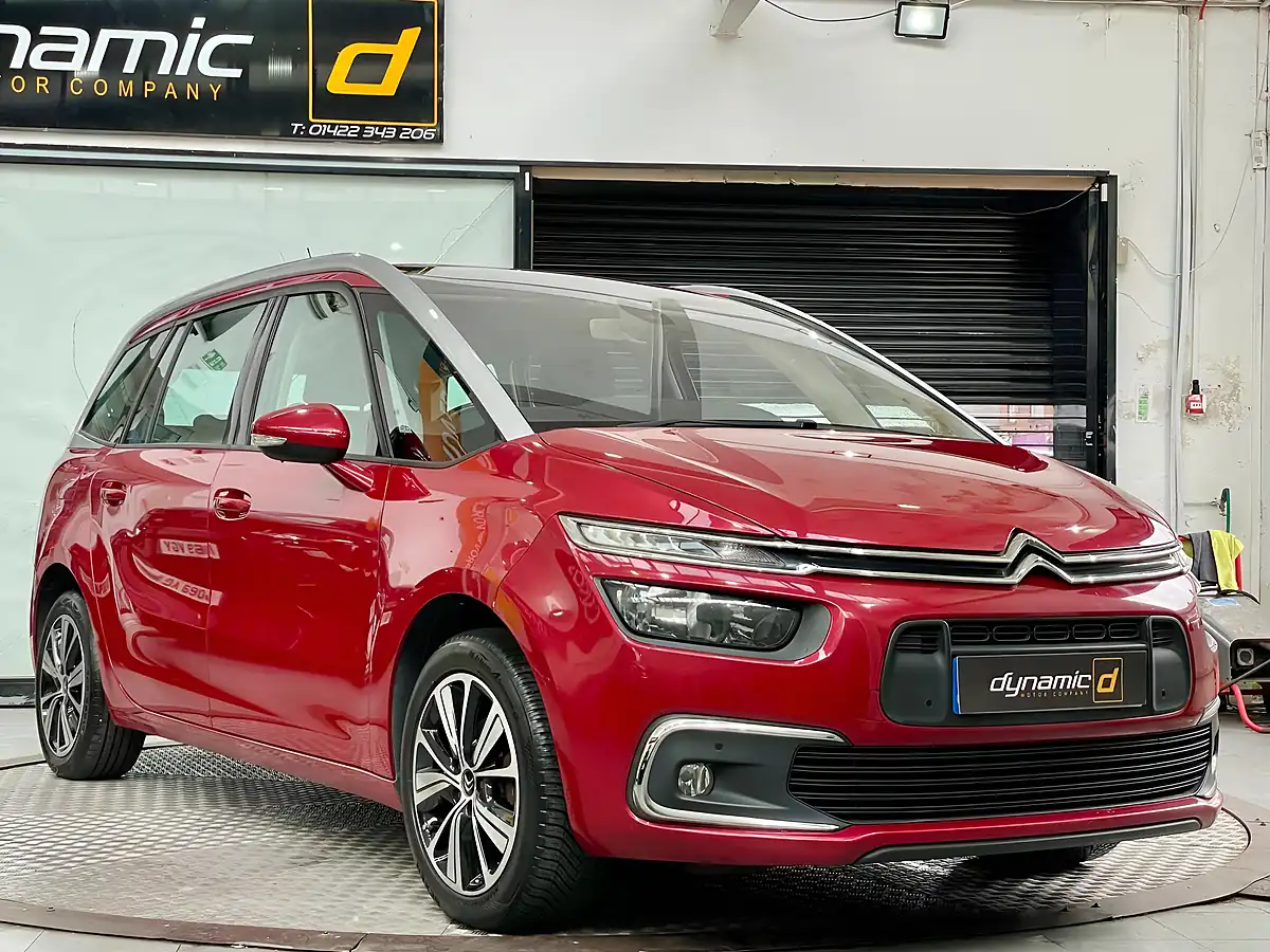 Used 2016 Citroen Grand C4 Picasso Feel Red - Interior and Exterior details 2