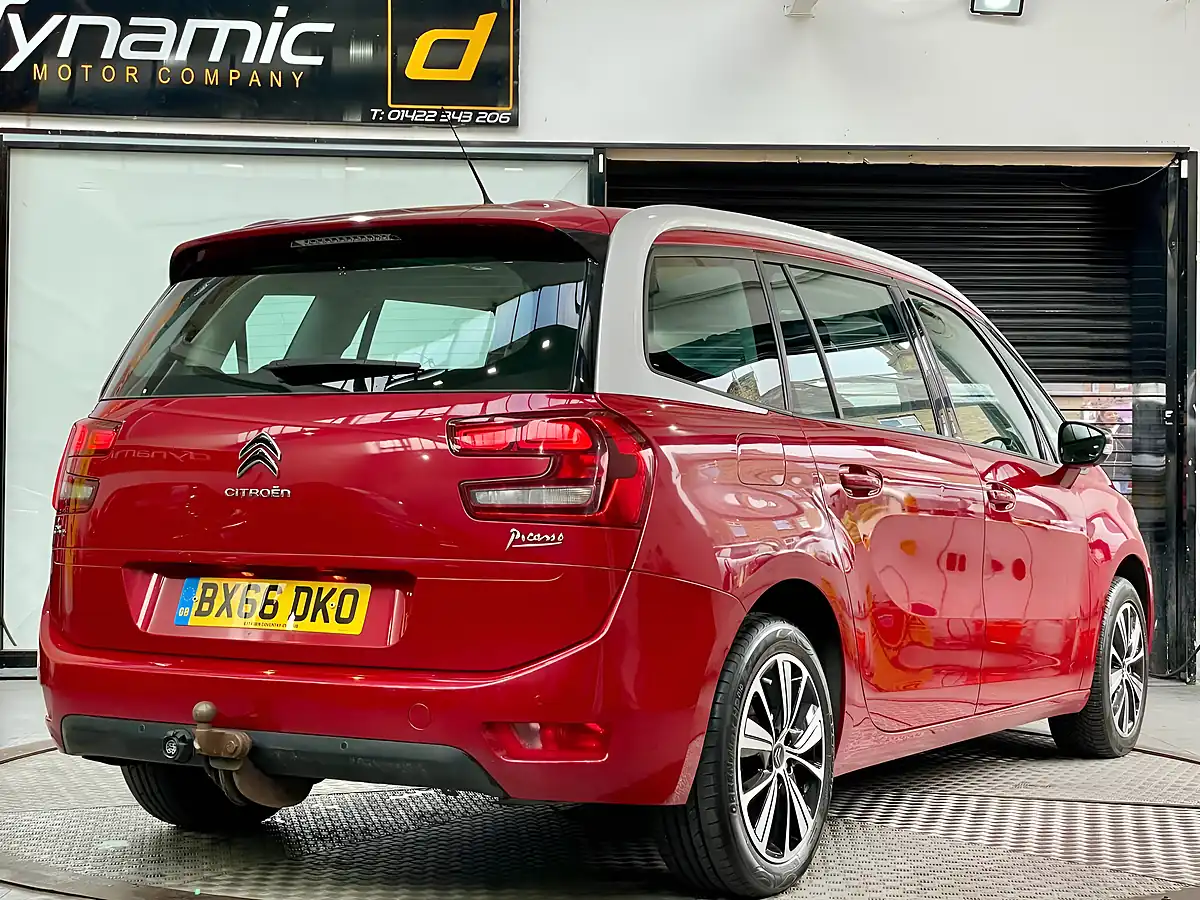 Used 2016 Citroen Grand C4 Picasso Feel Red - Interior and Exterior details 4