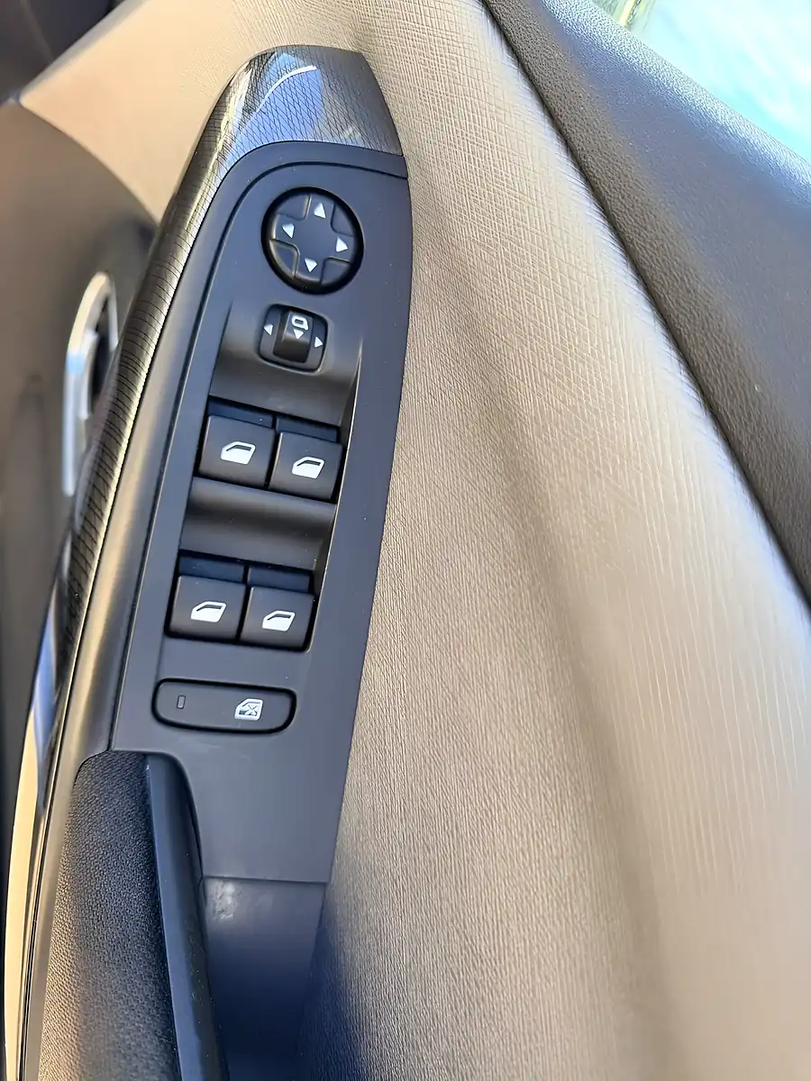 Used 2016 Citroen Grand C4 Picasso Flair Grey - Interior and Exterior details 19
