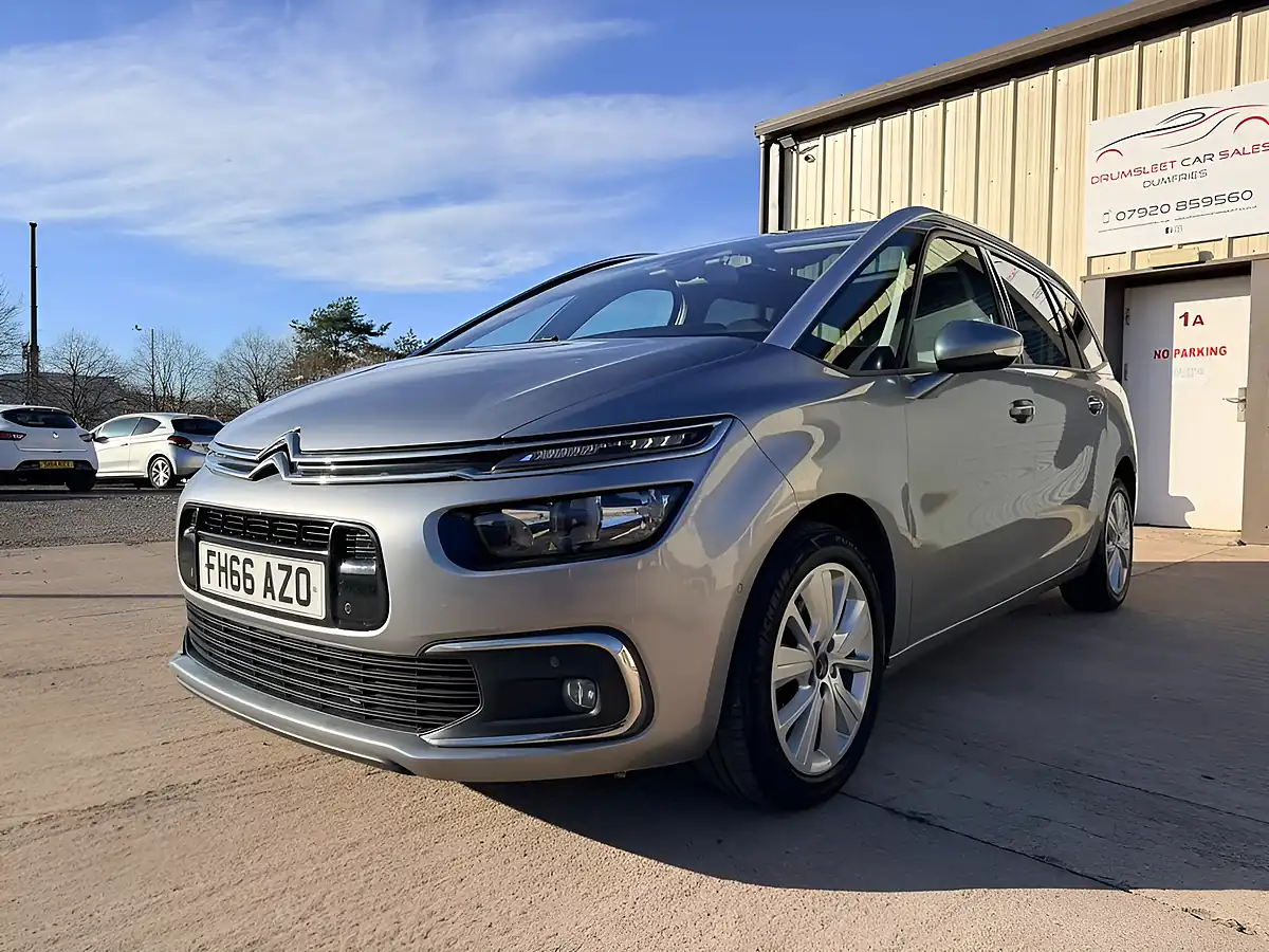 Used 2016 Citroen Grand C4 Picasso Flair Grey - Interior and Exterior details 4
