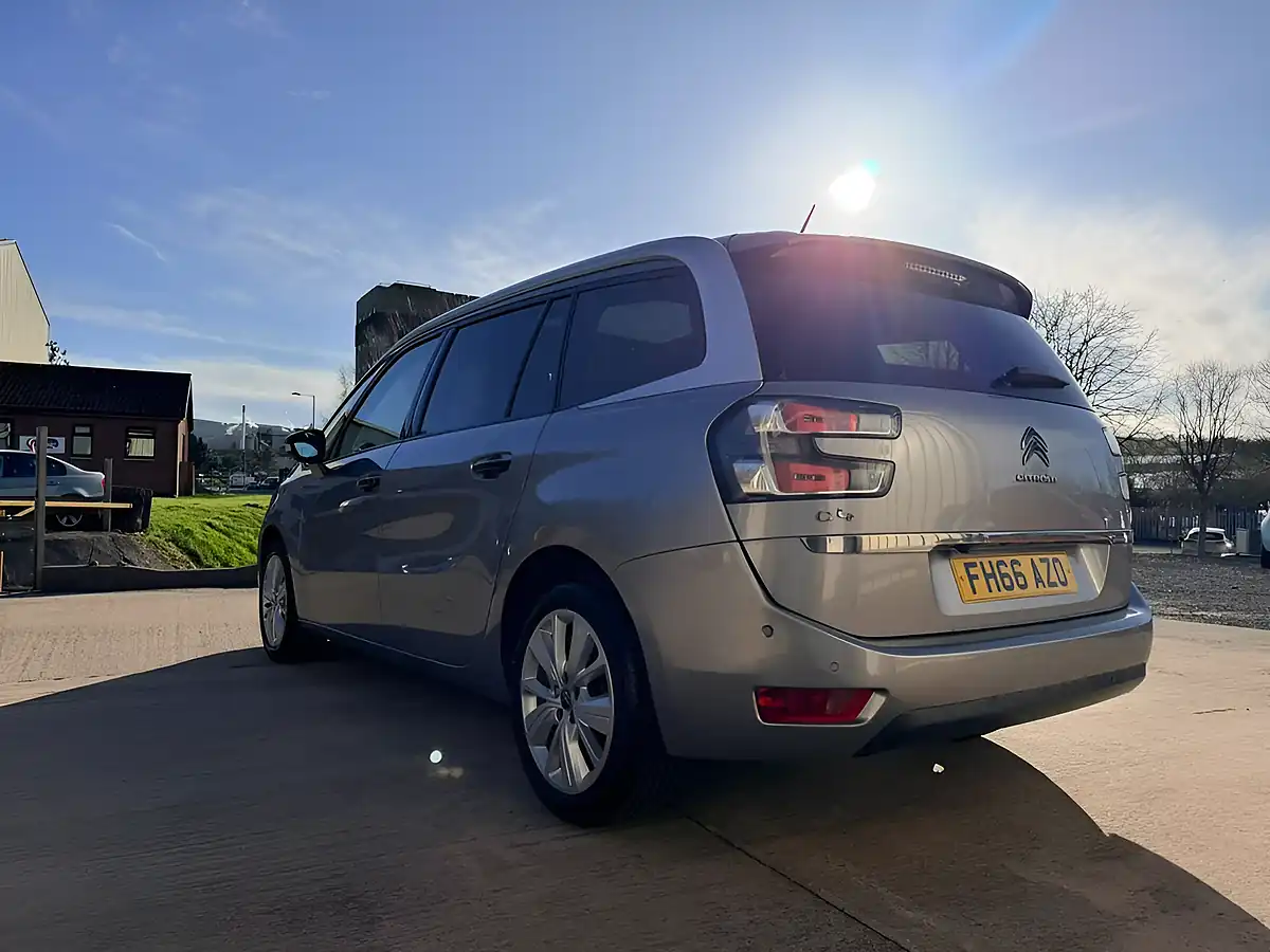 Used 2016 Citroen Grand C4 Picasso Flair Grey - Interior and Exterior details 6