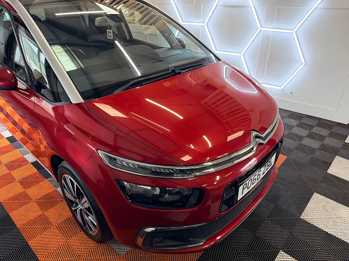 Used 2016 Citroen Grand C4 Picasso Flair Red - Interior and Exterior details 8