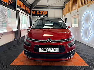 Used 2016 Citroen Grand C4 Picasso Flair Red - Interior and Exterior details 9