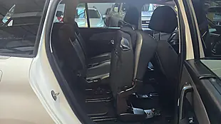 Used 2016 Citroen Grand C4 Picasso Flair White - Interior and Exterior details 12