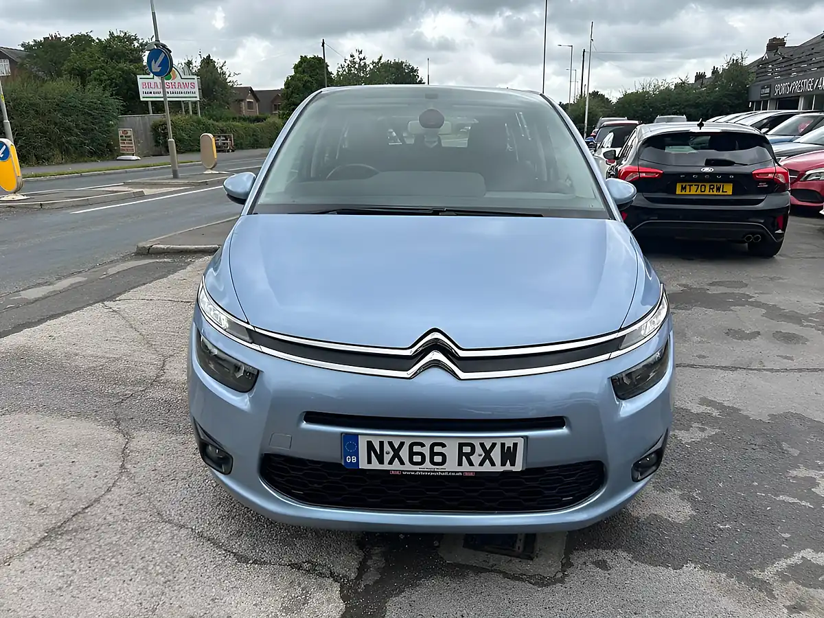 Used 2016 Citroen Grand C4 Picasso Selection Blue - Interior and Exterior details 15