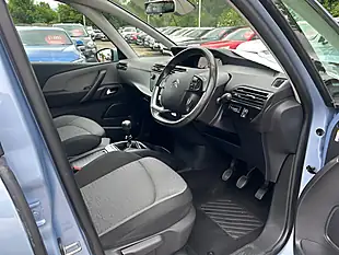 Used 2016 Citroen Grand C4 Picasso Selection Blue - Interior and Exterior details 5