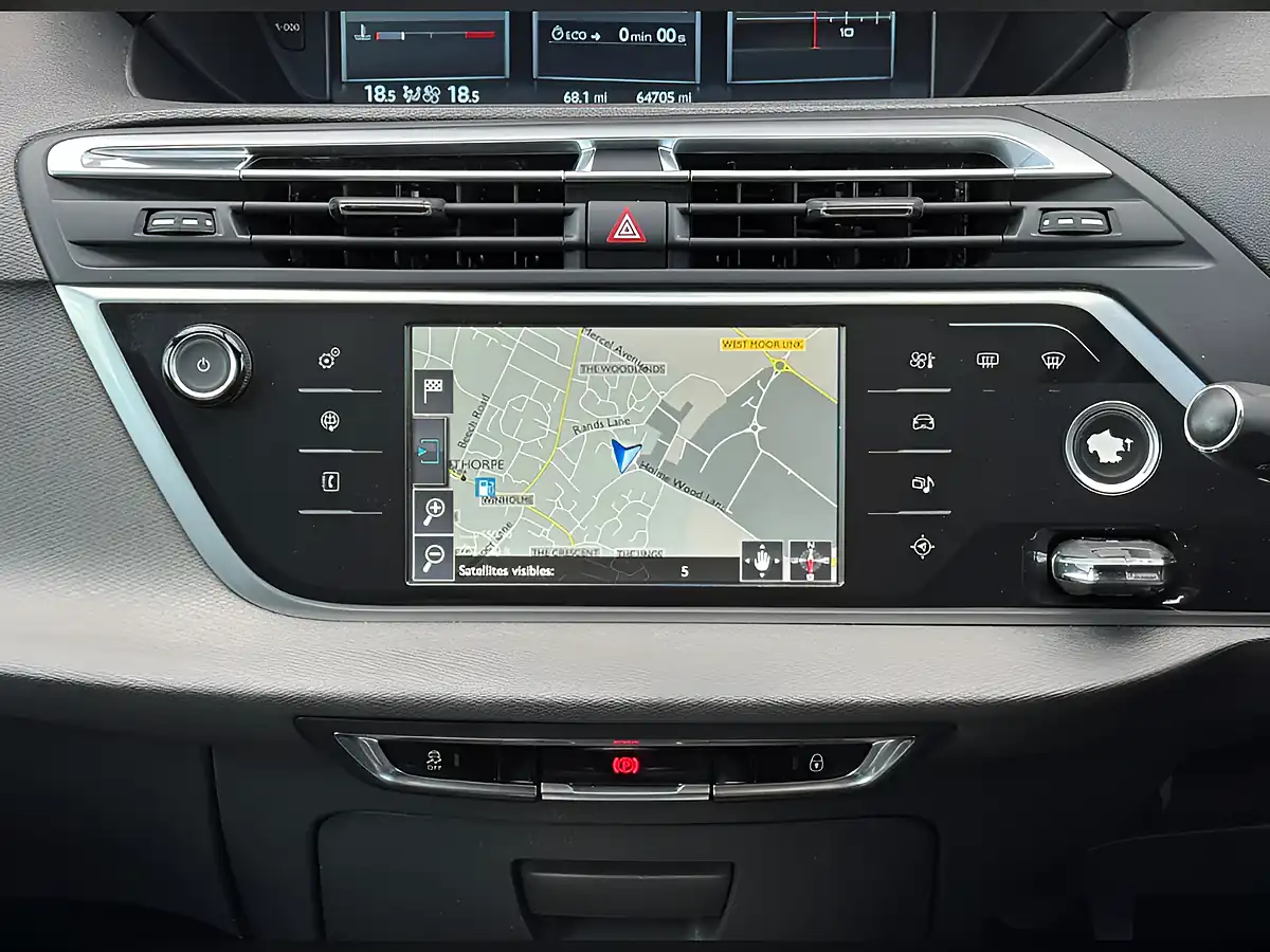 Used 2016 Citroen Grand C4 Picasso Silver - Interior and Exterior details 13