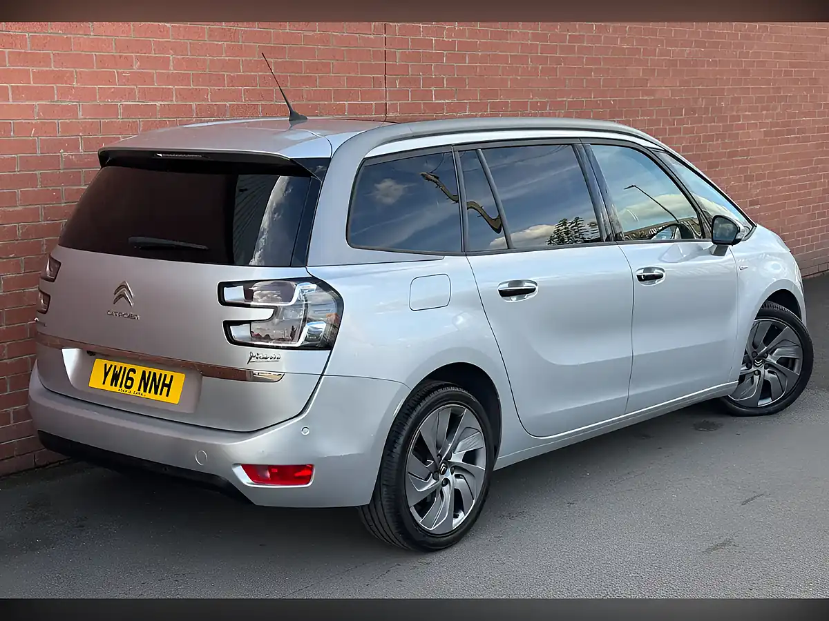 Used 2016 Citroen Grand C4 Picasso Silver - Interior and Exterior details 4