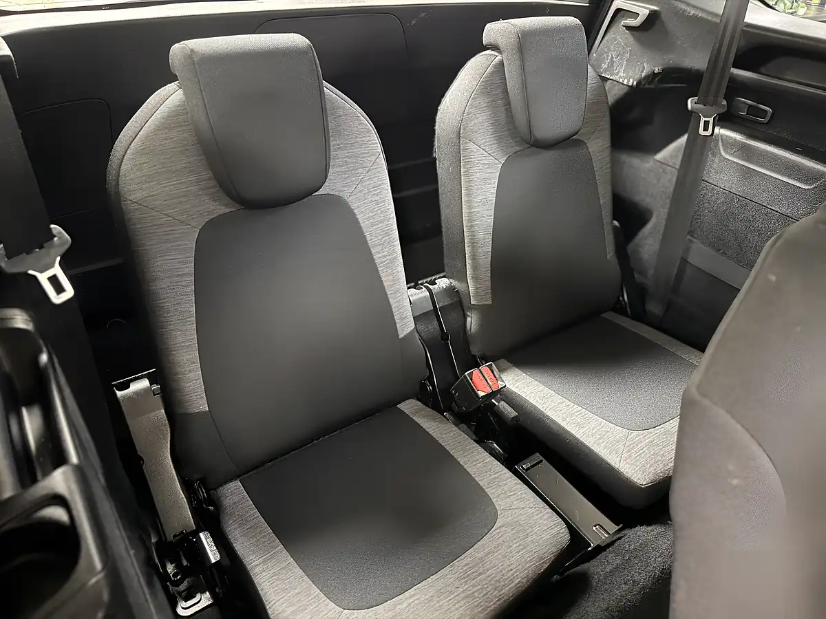 Used 2016 Citroen Grand C4 Picasso Touch Edition Beige - Interior and Exterior details 14