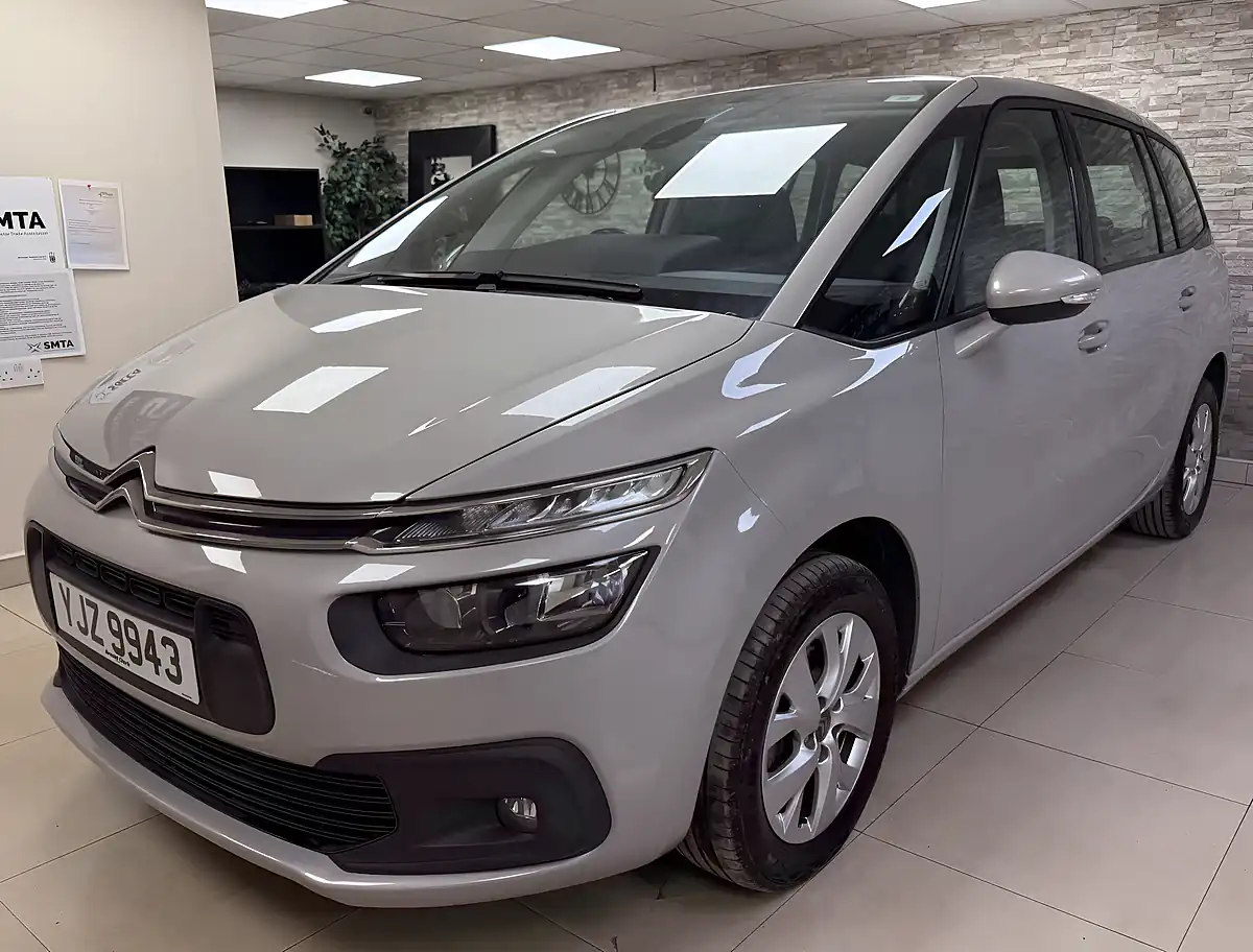 Used 2016 Citroen Grand C4 Picasso Touch Edition Beige - Interior and Exterior details 2
