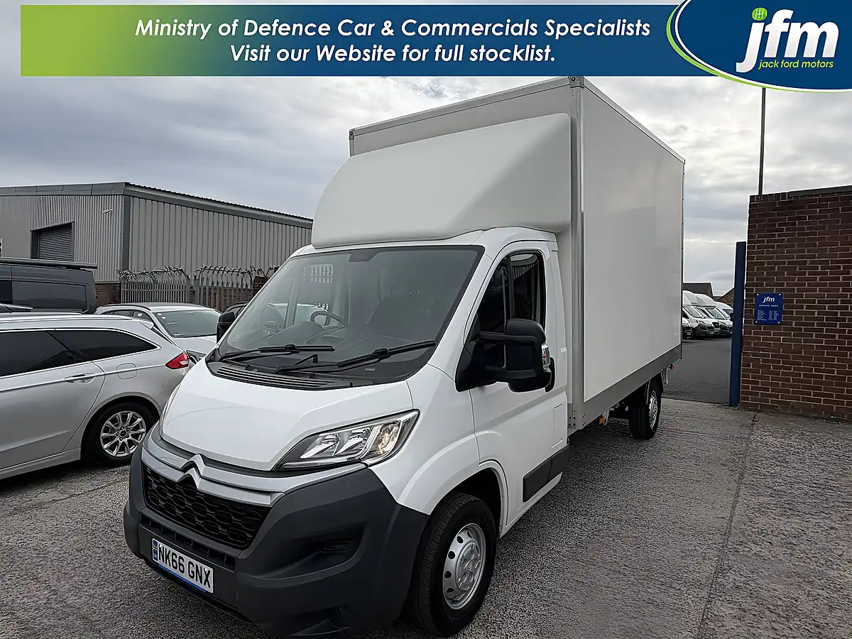Used 2016 Citroen Relay 35 Heavy L3 Box Body White - Interior and Exterior details 12