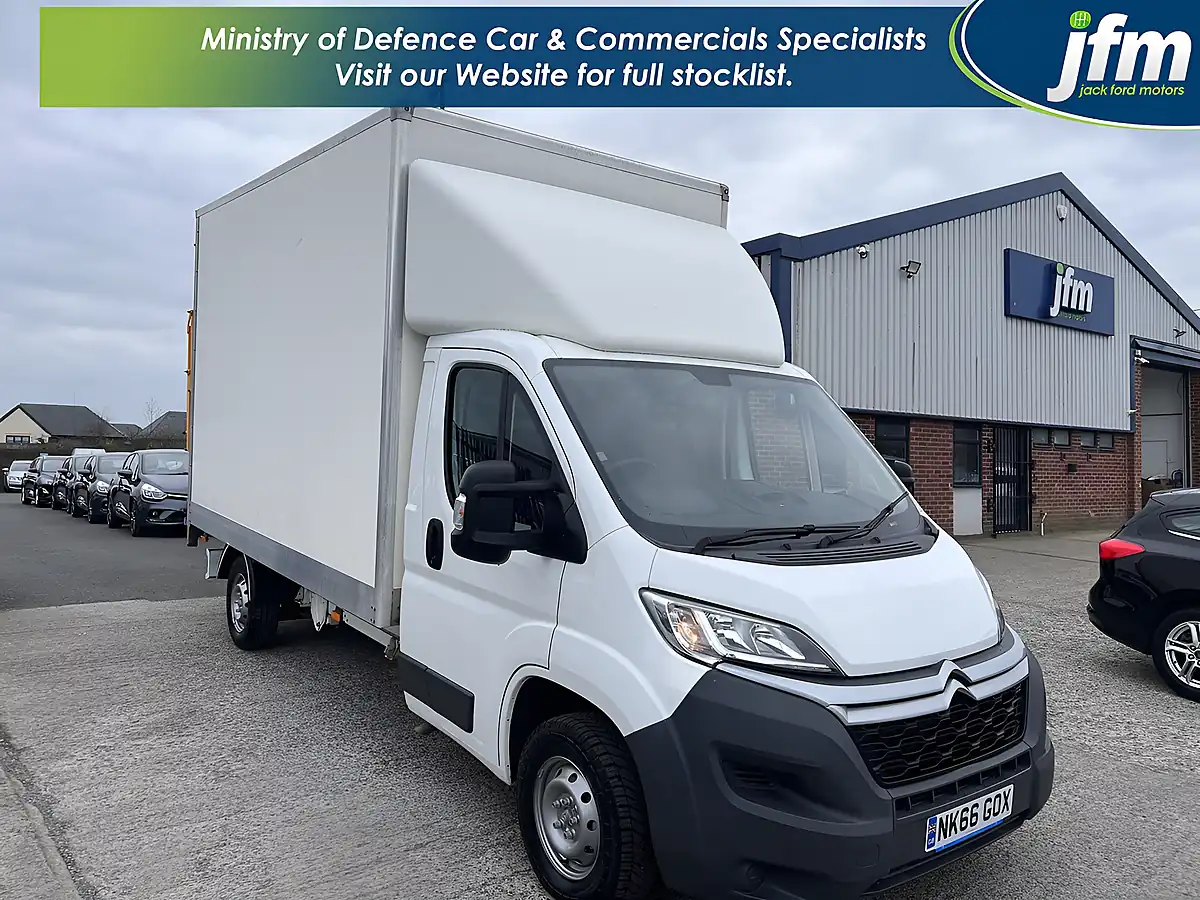 Used 2016 Citroen Relay 35 L3 White - Front View