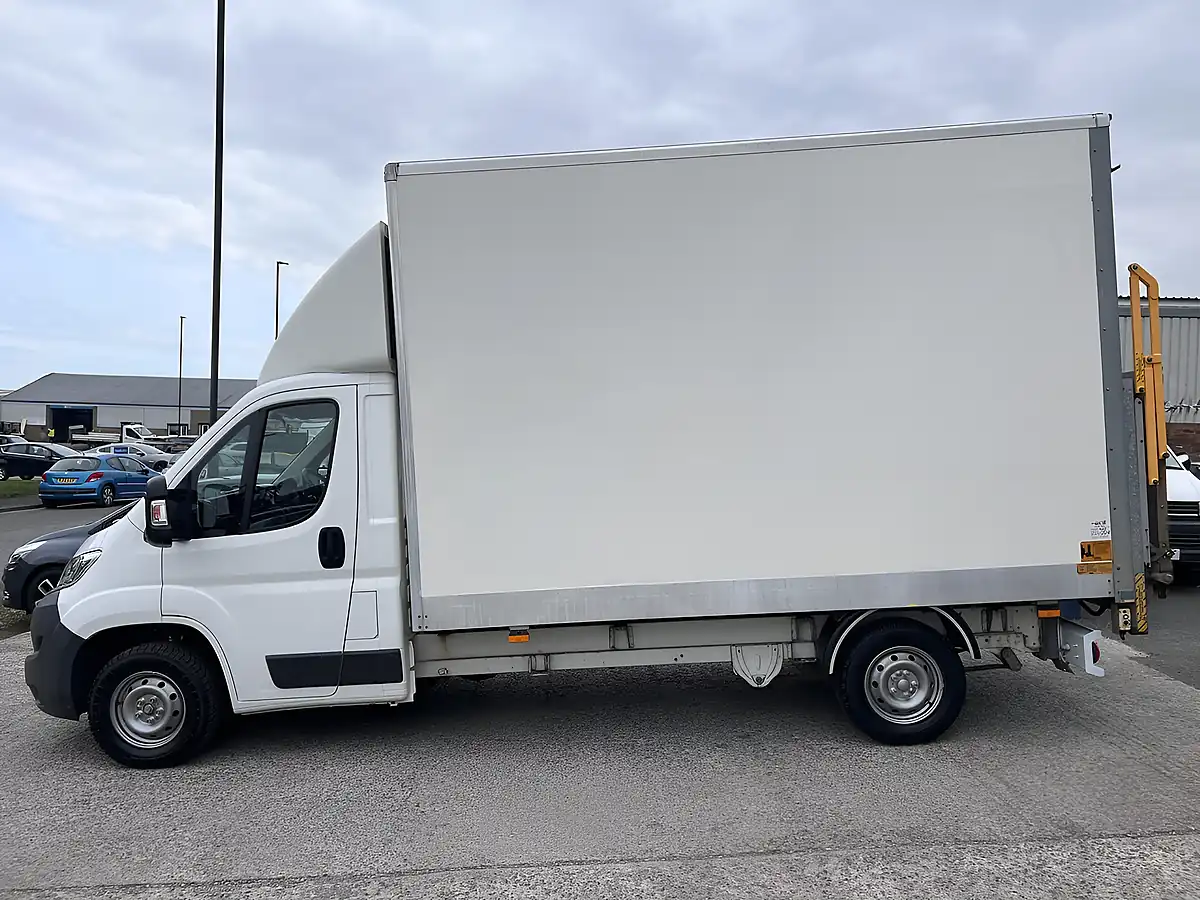 Used 2016 Citroen Relay 35 L3 White - Interior and Exterior details 9