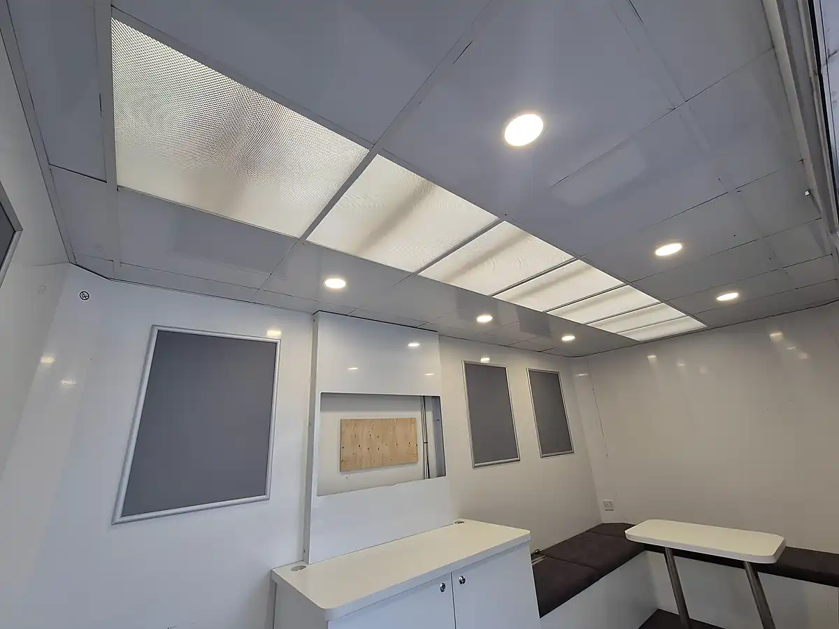 Used 2016 Citroen Relay 4.5m Mobile Exhibition Unit White - Interior and Exterior details 17