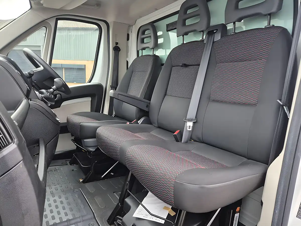 Used 2016 Citroen Relay 4.5m Mobile Exhibition Unit White - Interior and Exterior details 19