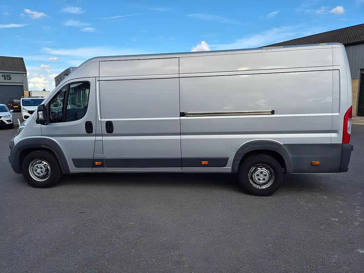 Used 2016 Citroen Relay Enterprise L4 High Roof Silver - Interior and Exterior details 14