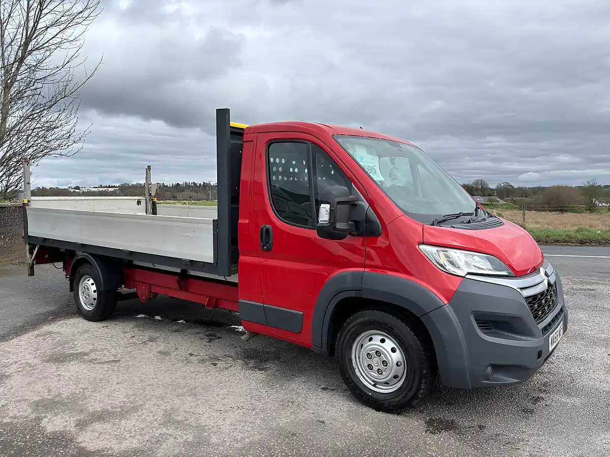Used 2016 Citroen Relay Enterprise Red - Front View