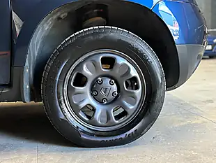 Used 2016 Dacia Duster Ambiance Blue - Interior and Exterior details 16