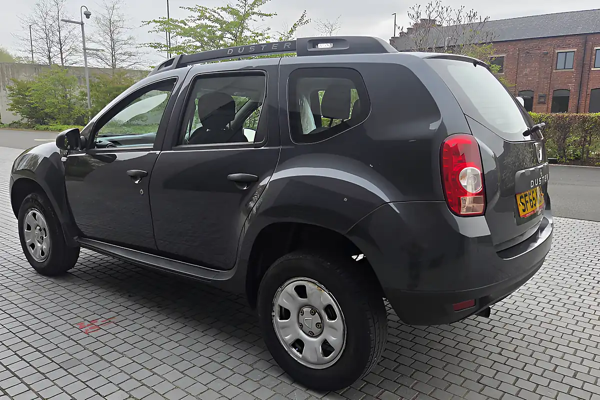 Used 2016 Dacia Duster Ambiance Grey - Interior and Exterior details 4
