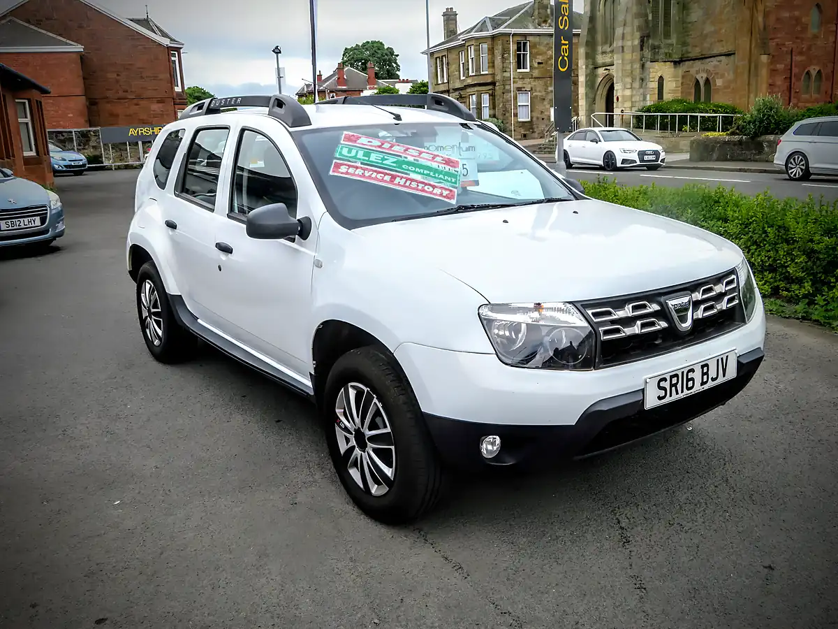 Used 2016 Dacia Duster Ambience White - Interior and Exterior details 9